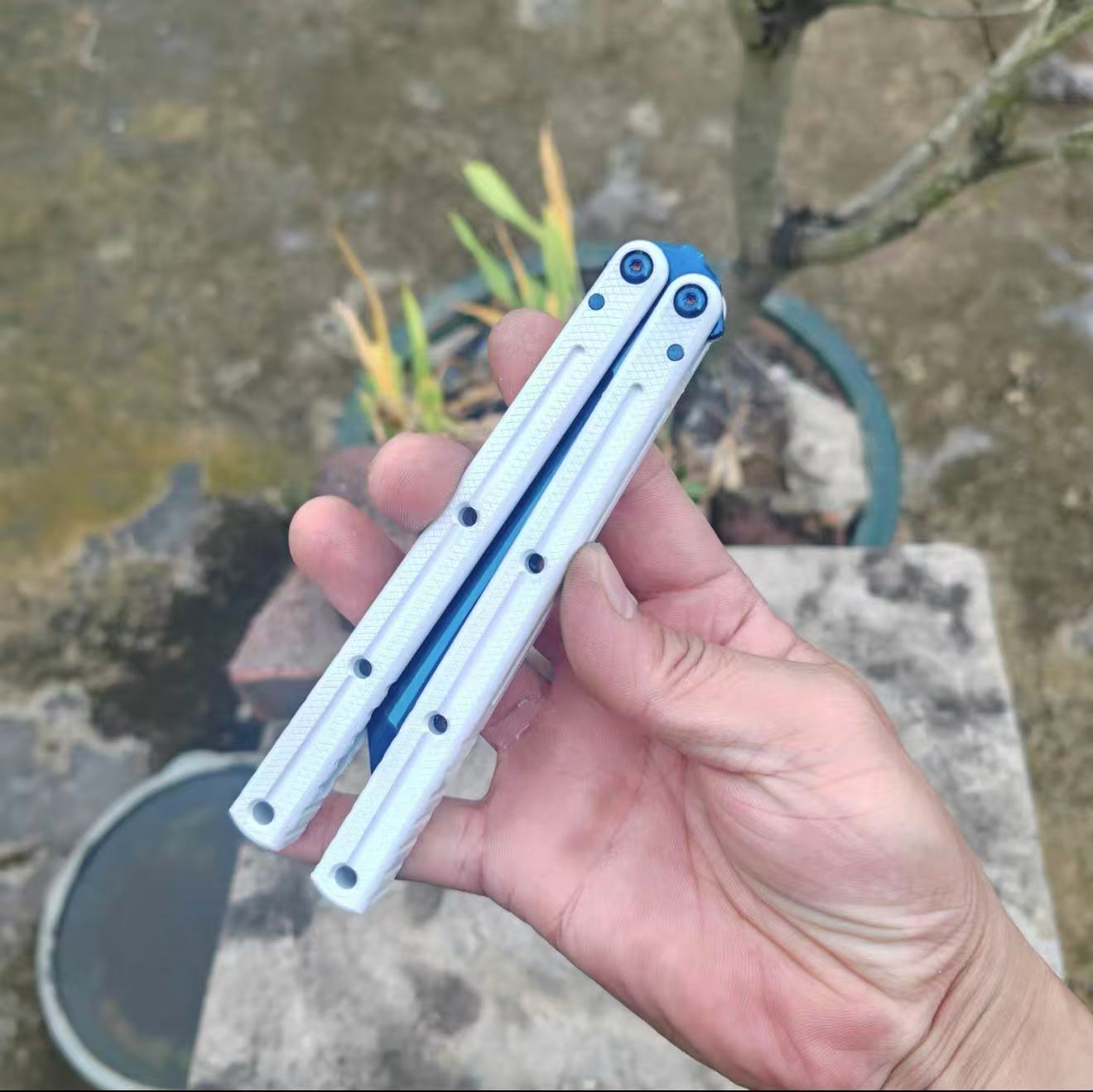 Cold Blade Kraken Balisong Ceramic Coating Aluminum Alloy Handle Stainless Steel Step Fake Blade Bushing