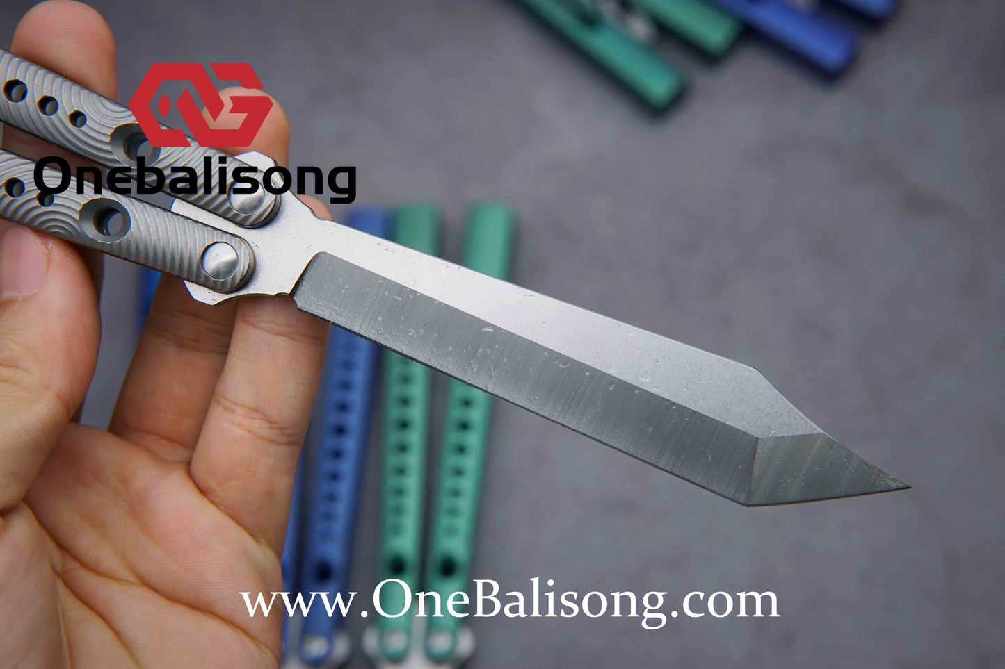 theone corrugation REP clone Titanium alloy-handle stainless steel blade bushings D2