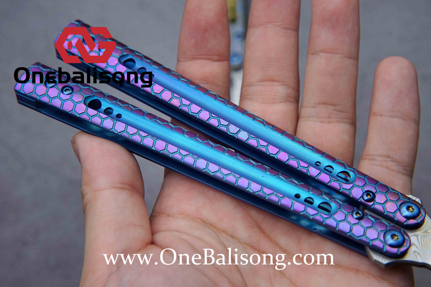 theone python clone Titanium handle Damascus steel blade Bushing