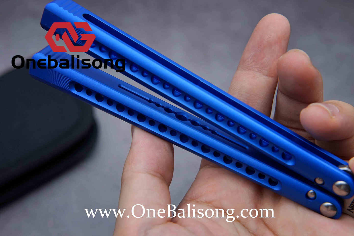 HR DOOM Balisong Aluminum Alloy Handle 14c28n Stainless Steel Blade Bushing