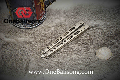 theone EX10 clone Titanium alloy-handle stainless steel blade Sandwich structure