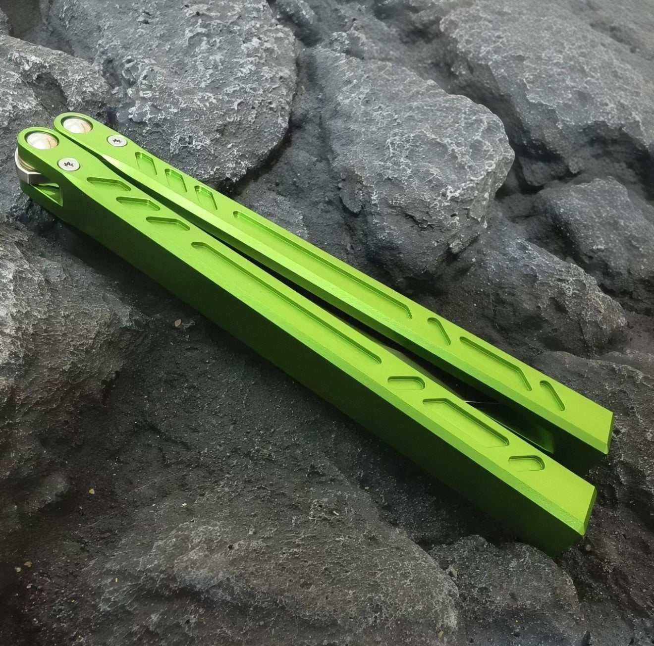 Baliplus 7075 BB Balisong Clone Seven Aluminum Alloy Stainless Steel Live/Fake Blade Bushing