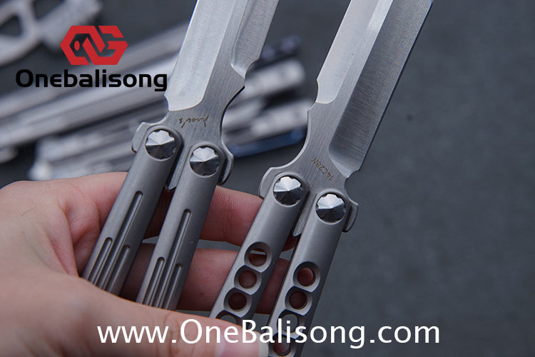 Roar Smallpox Mini Balisong Titanium Alloy Sandwich Handle Stainless Steel 14c28n Blade Bearing Structure