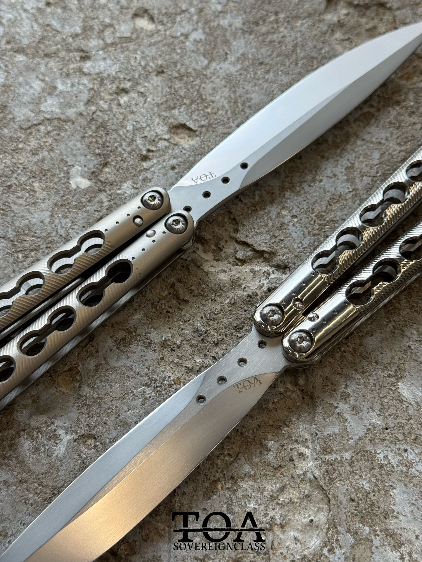 TOA DS-1 Original Balisong TC4 Titanium Alloy Handle Stainless Steel Blade Integrated Structure Bushing