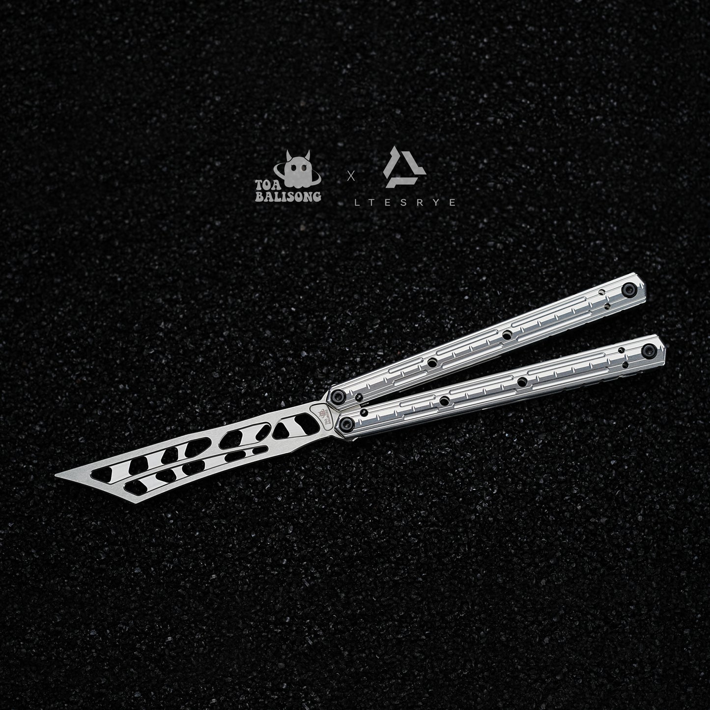TOA & LTESRYE Portunus Balisong Clone Aluminum Alloy Handle Stainless Steel Blade Bushing